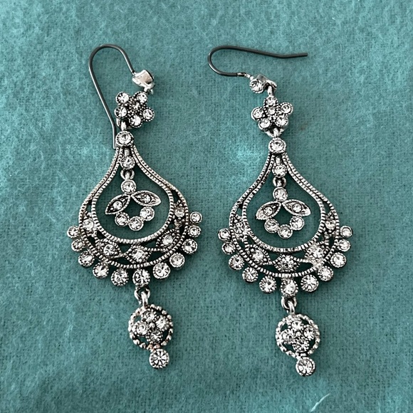 Rhinestone Dressy Earrings - Picture 2 of 2